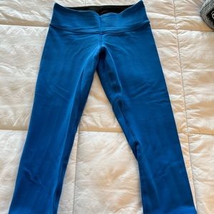 Unworn Wunderunder lululemon crop.